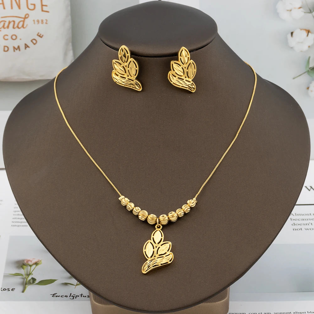 Dubai Gold Plated Earrings & Necklace Set – Vintage Luxury