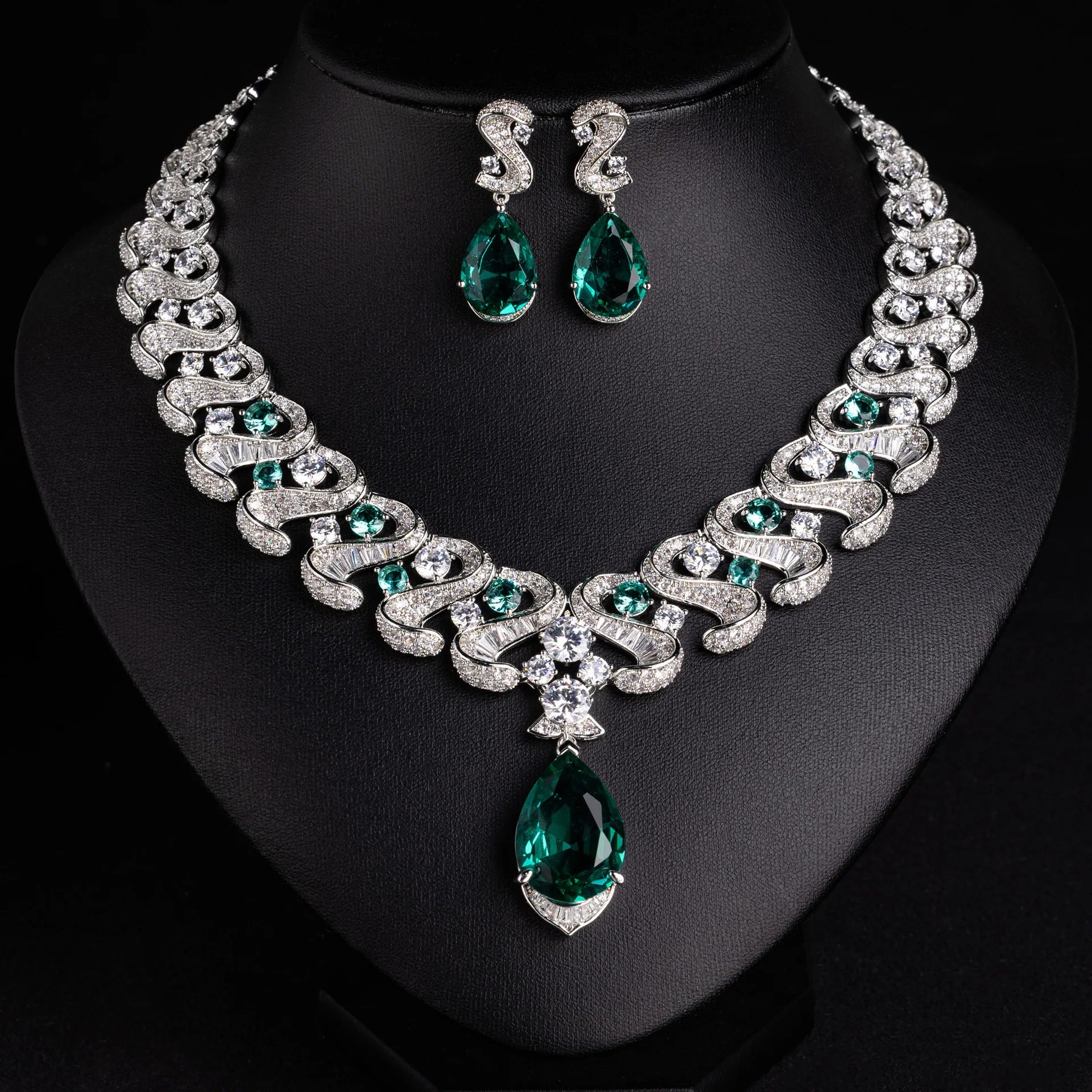 HIBRIDE Popular European and American Style High-class Women's Jewelry Necklace Earring Set Holiday Wedding Daily Gift S-1138